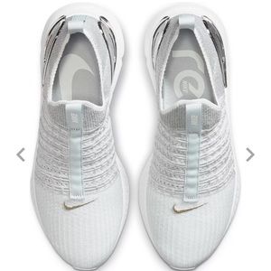 Nike Women’s React Phantom Run Flyknit 2 Sneakers